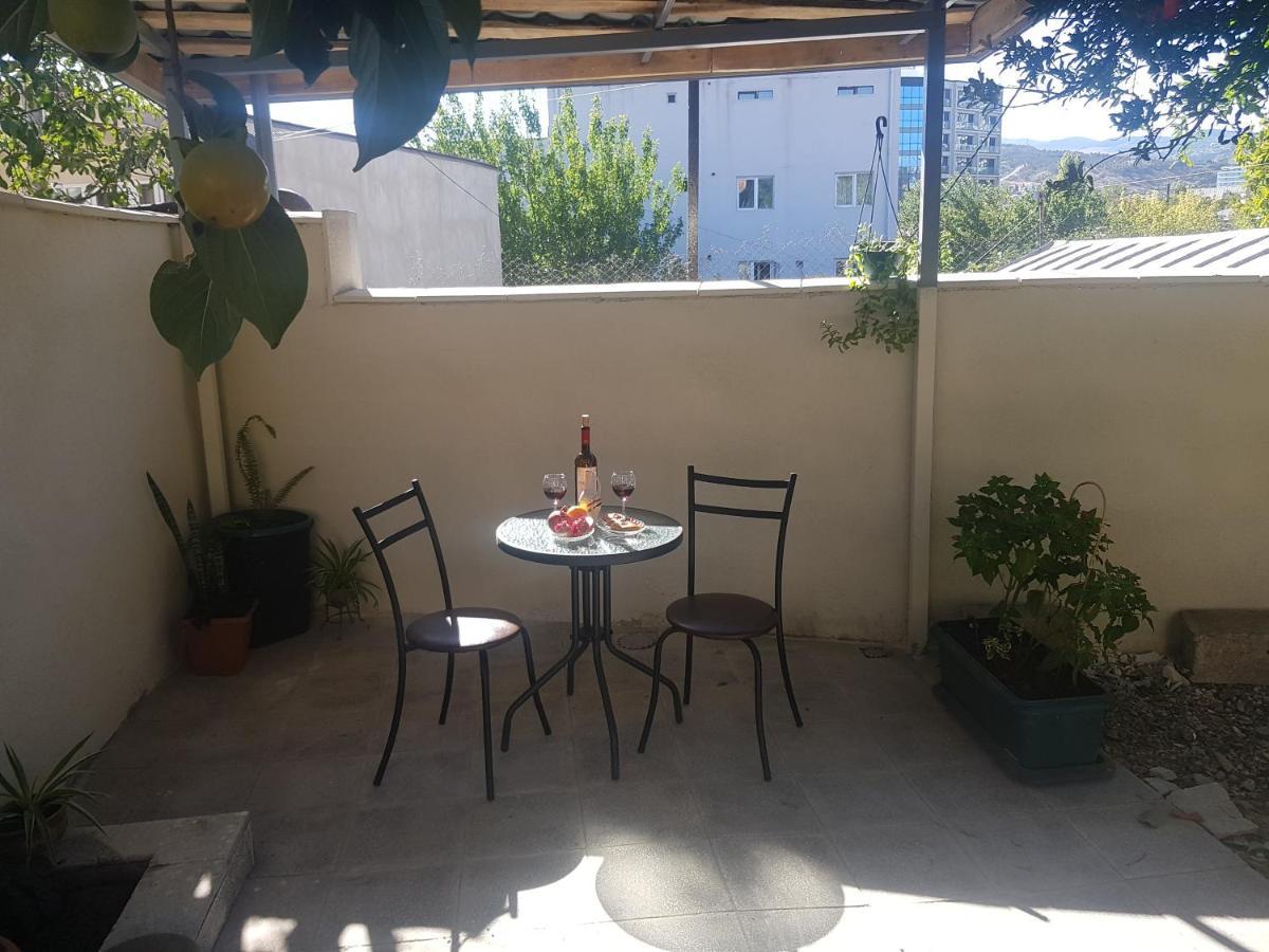 Домик У Куры Hotel Tbilisi Bagian luar foto