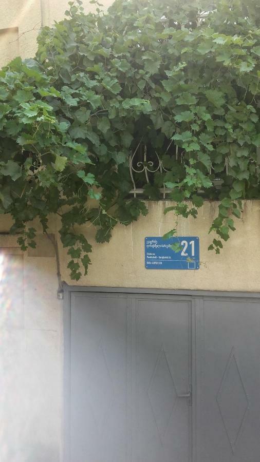 Домик У Куры Hotel Tbilisi Bagian luar foto
